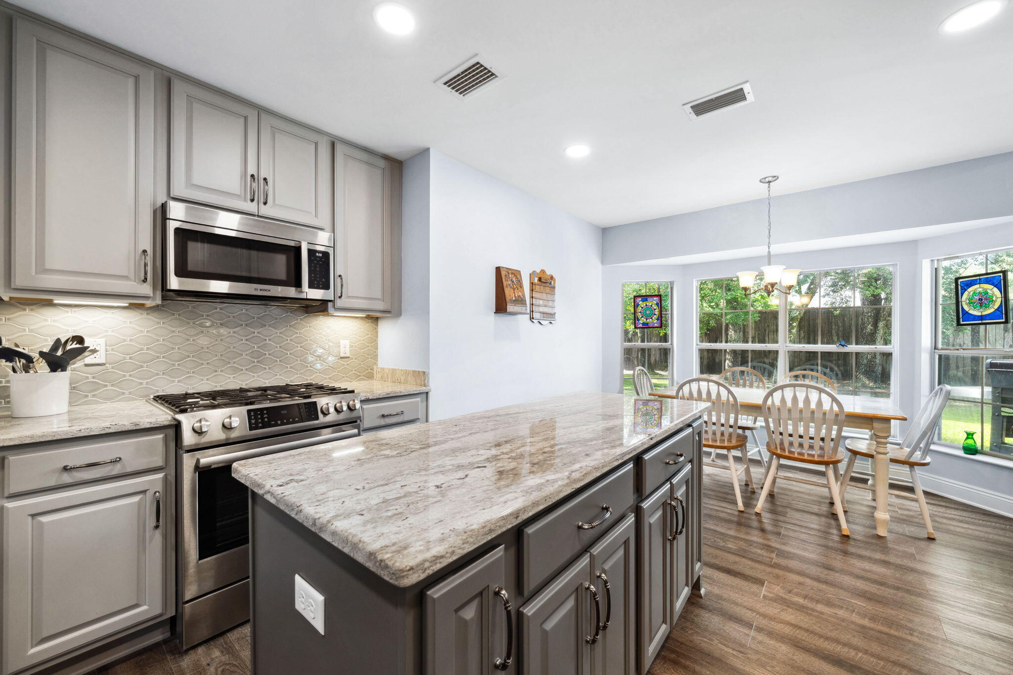 Property Photo:  4552 Knollwood Lane  FL 32578 