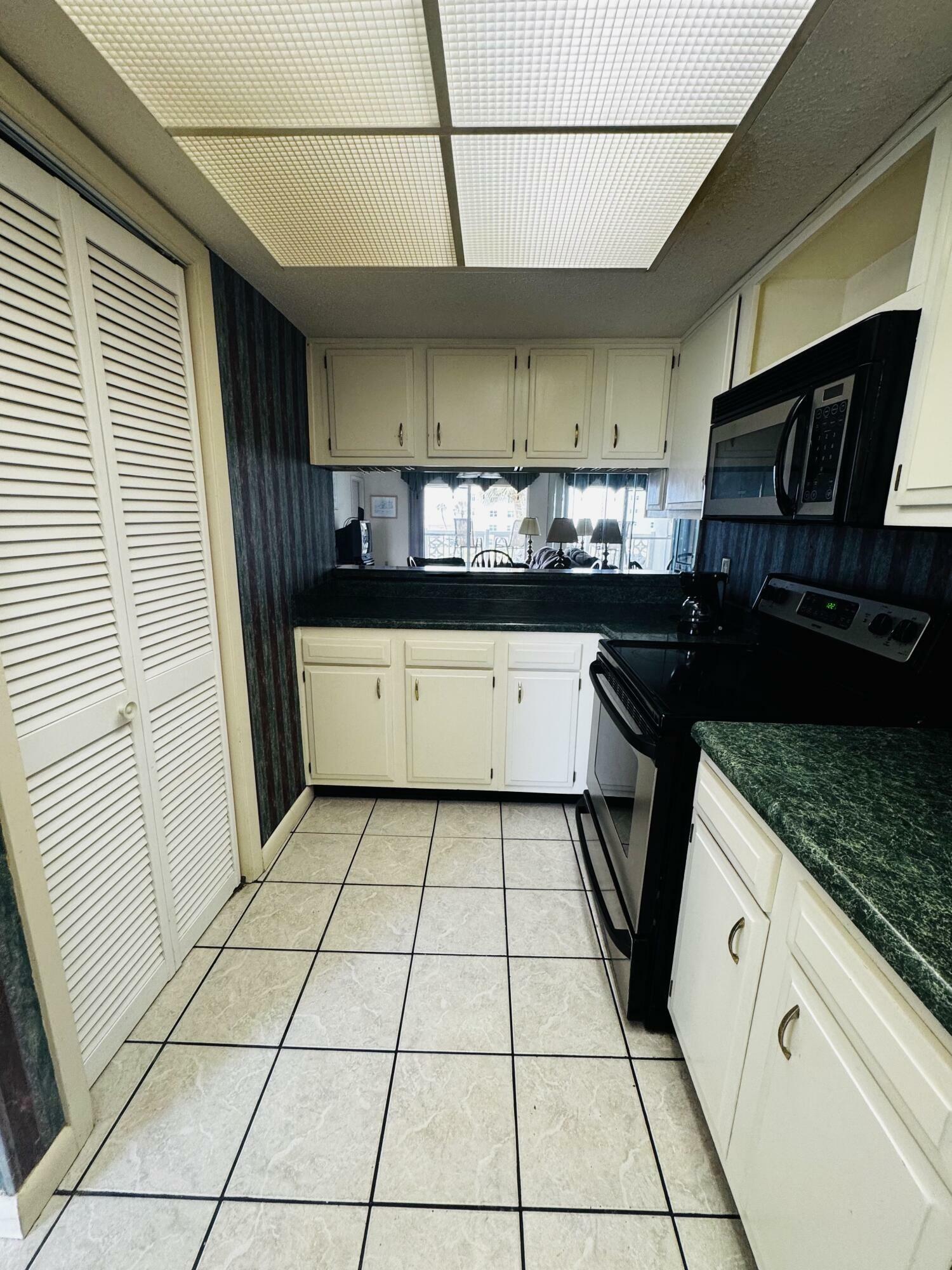 Property Photo: 909 Santa Rosa Boulevard 133 FL 32548