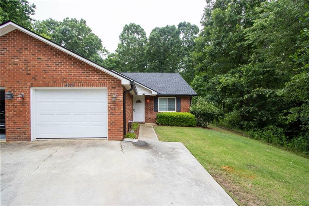 Property Photo: 4015 Hidden Hollow Drive GA 30506