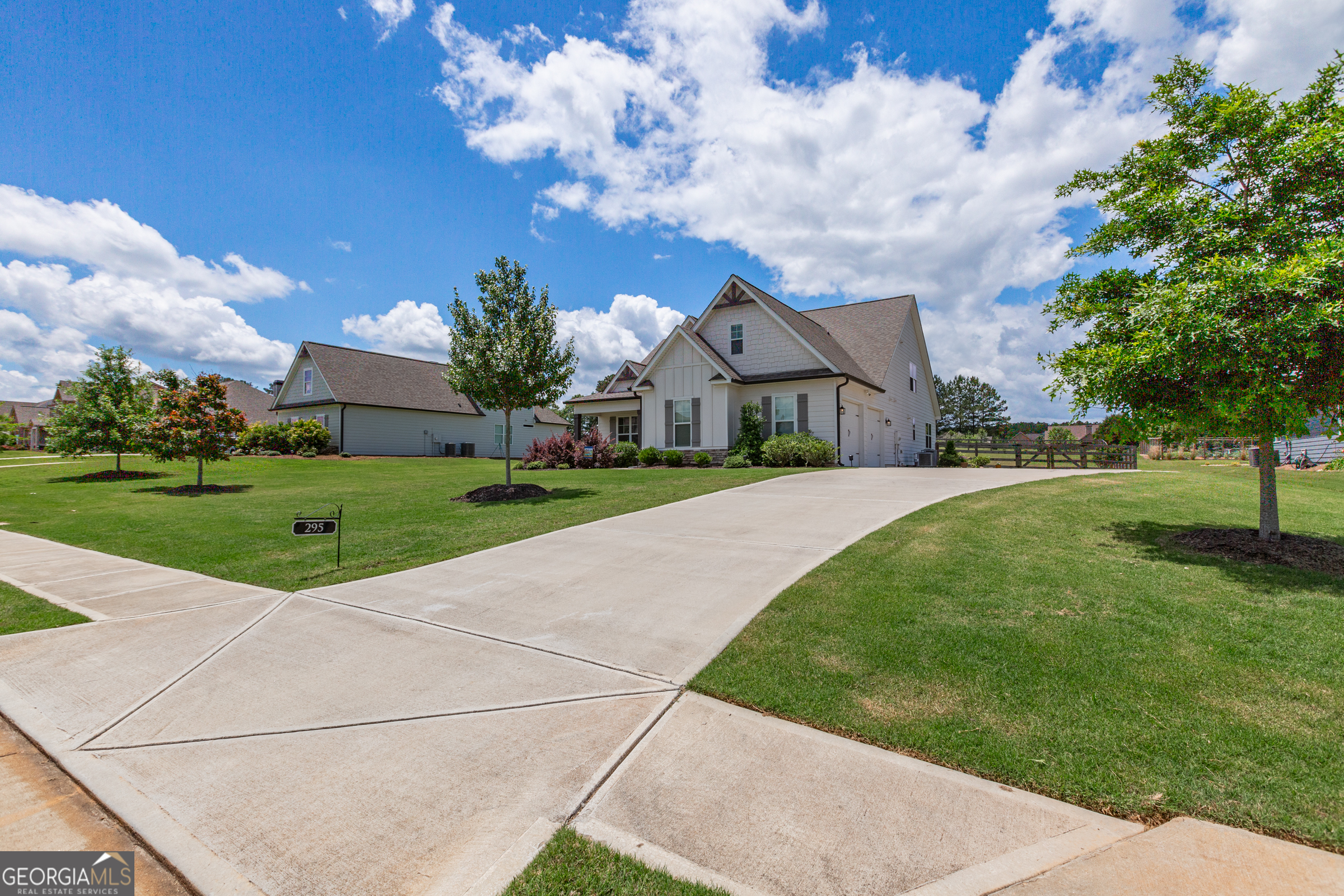 Property Photo: 295 Graceton Farms Drive GA 30276