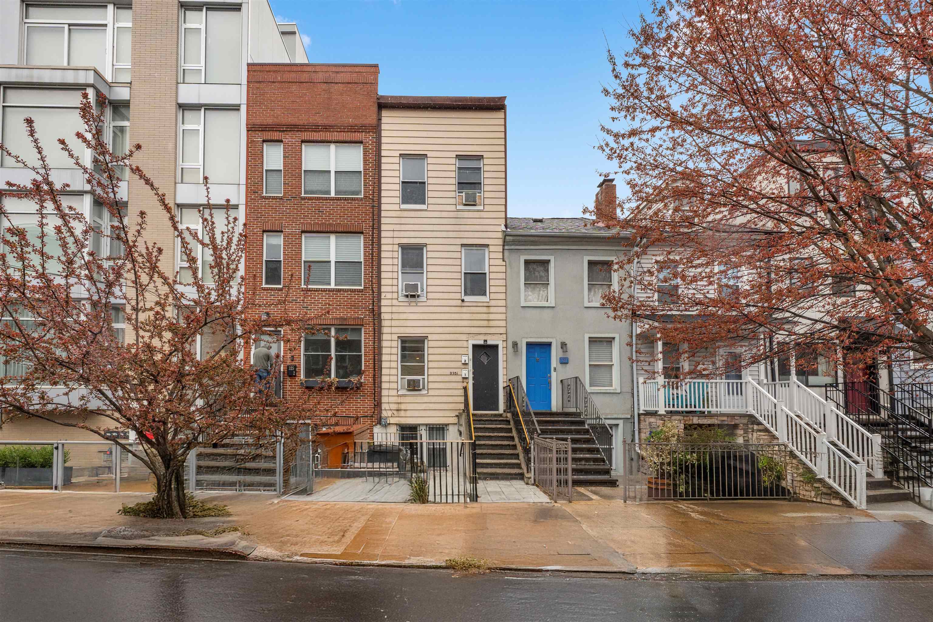 Property Photo: 325.5 4th St 2 NJ 07302