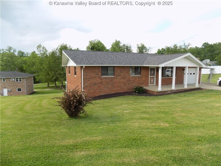 Property Photo:  101 Ebony Drive  WV 25313 