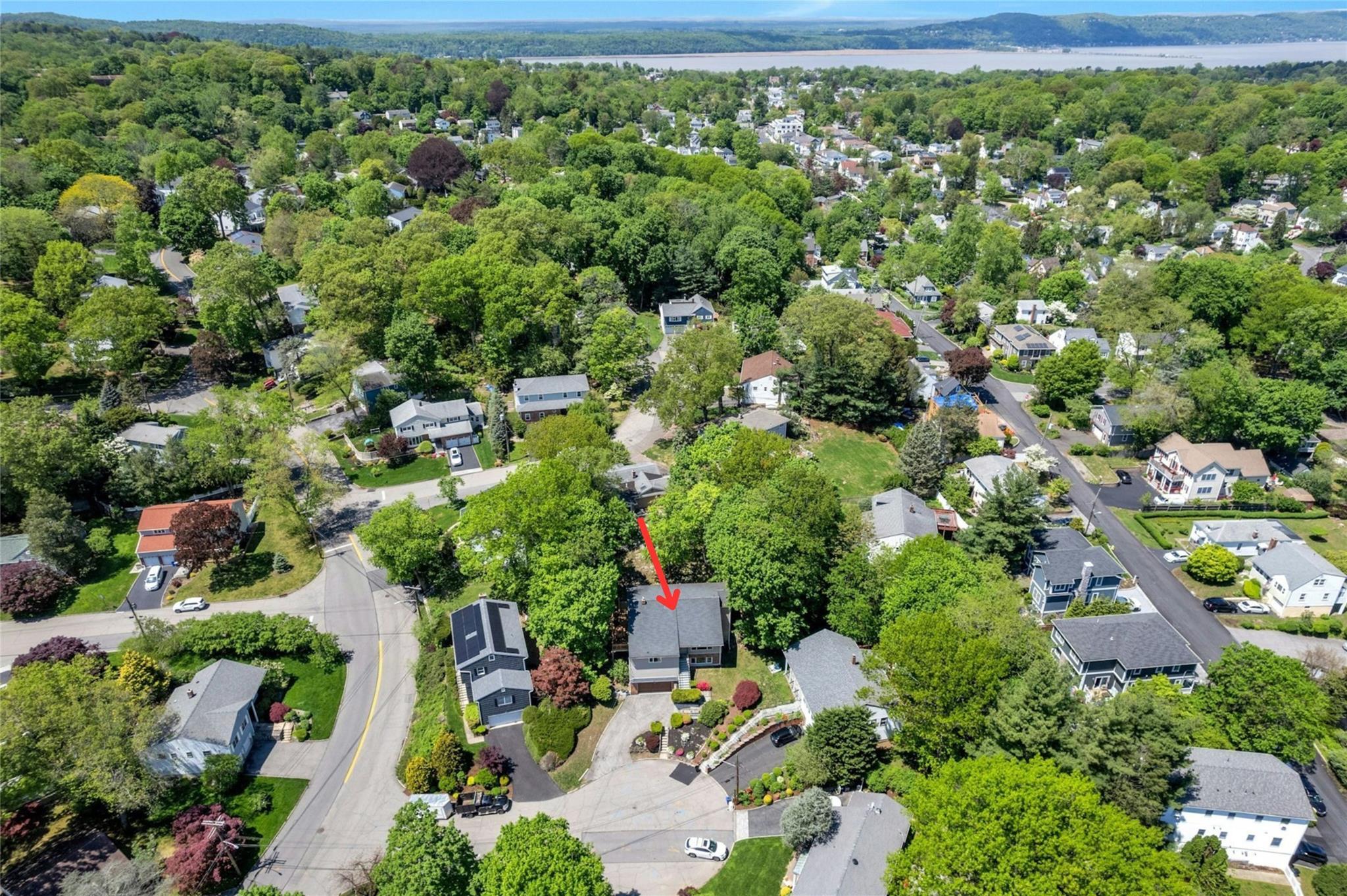 Property Photo: 7 Woodbine Terrace NY 10522