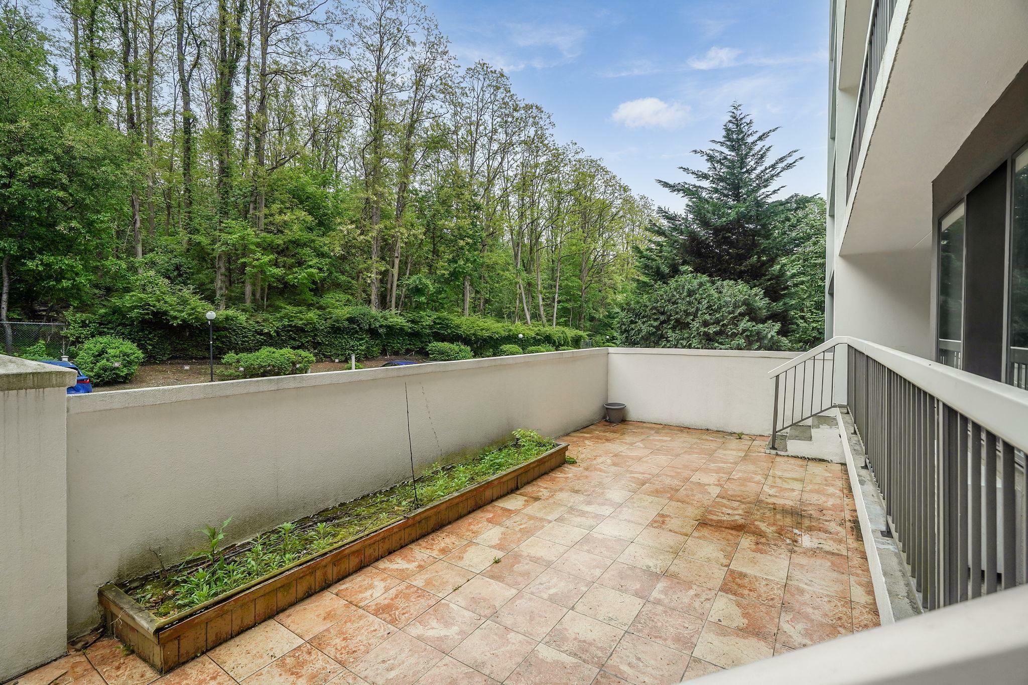 Property Photo: 300 High Point Drive 313 NY 10530