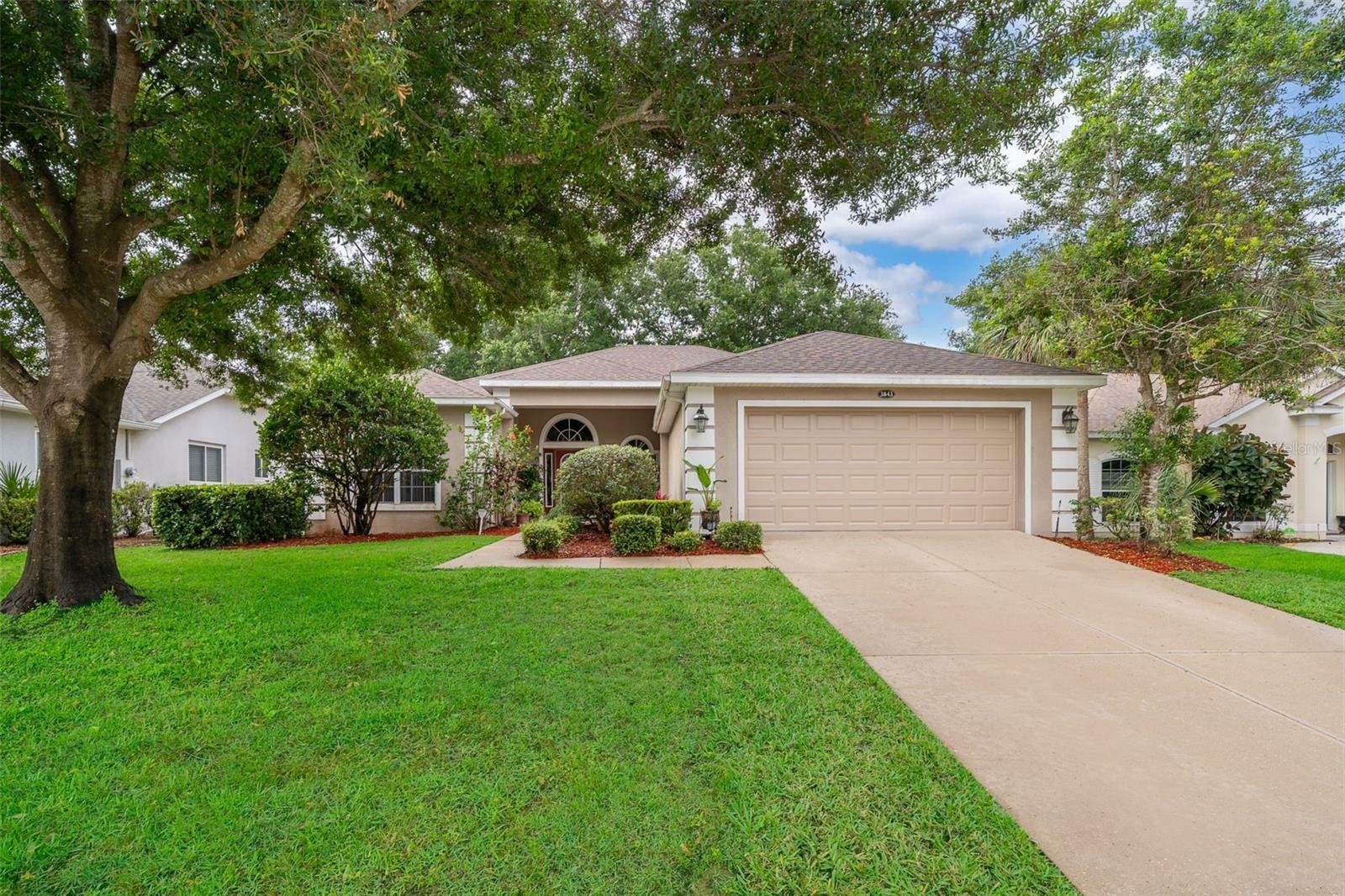 Property Photo: 3843 Beacon Ridge Way FL 34711