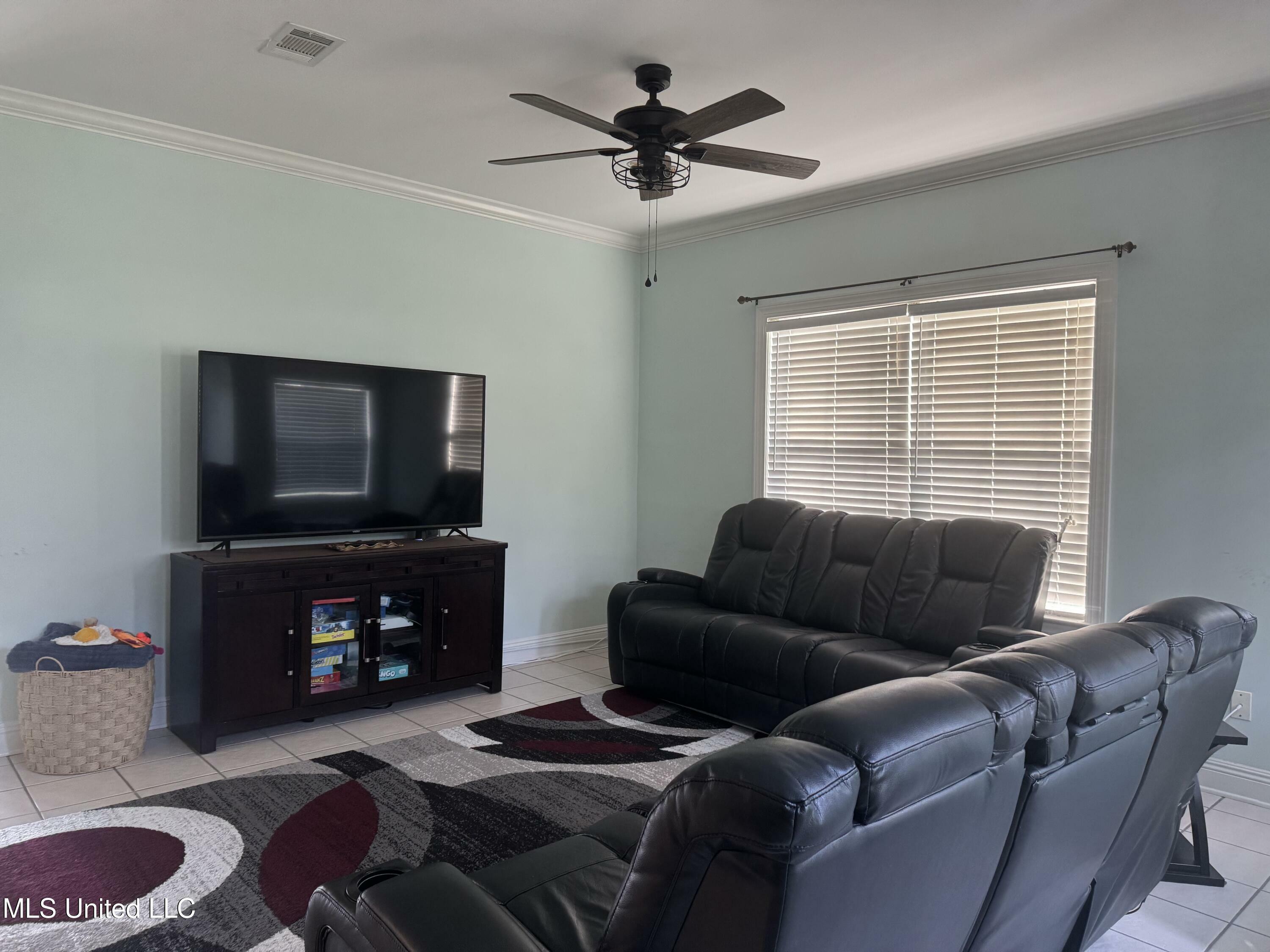 Property Photo: 2004 Bayou View Circle MS 39553
