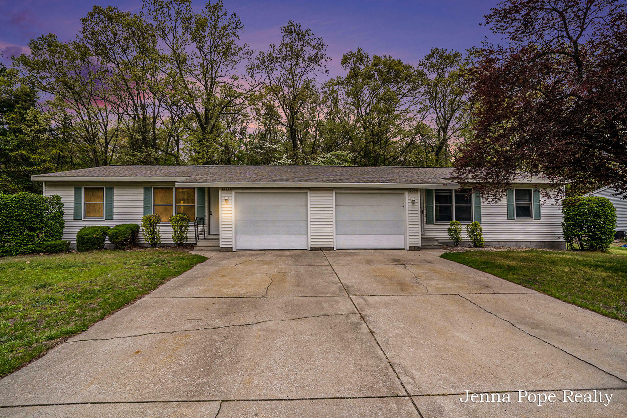 Property Photo: 15255/1525 Millhouse Court MI 49417