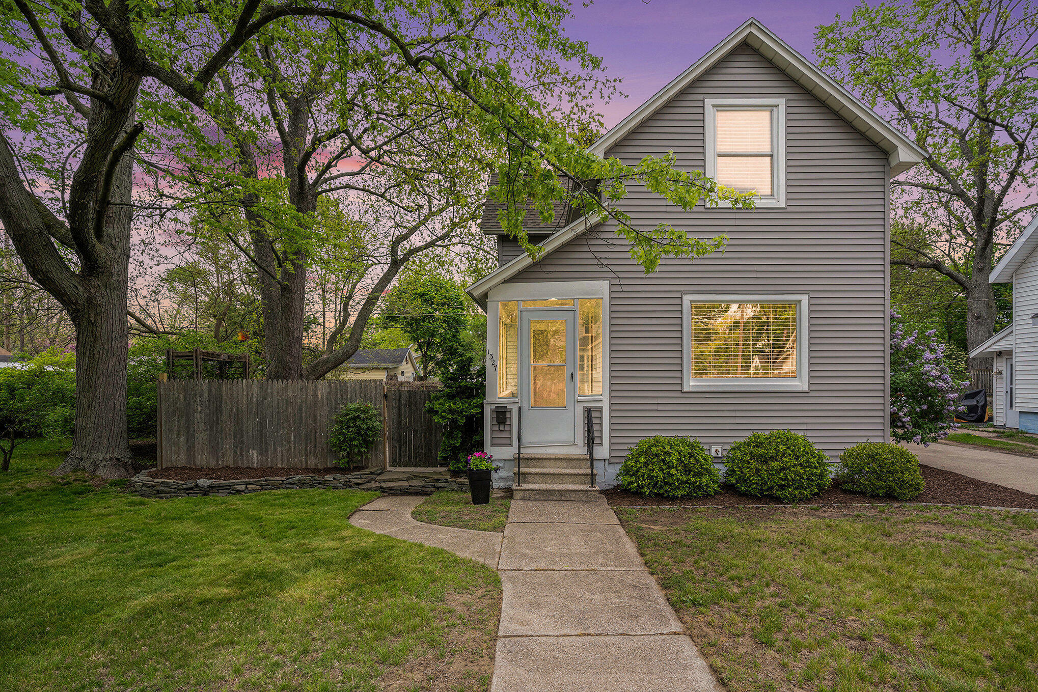 Property Photo: 1327 Pennoyer Avenue MI 49417