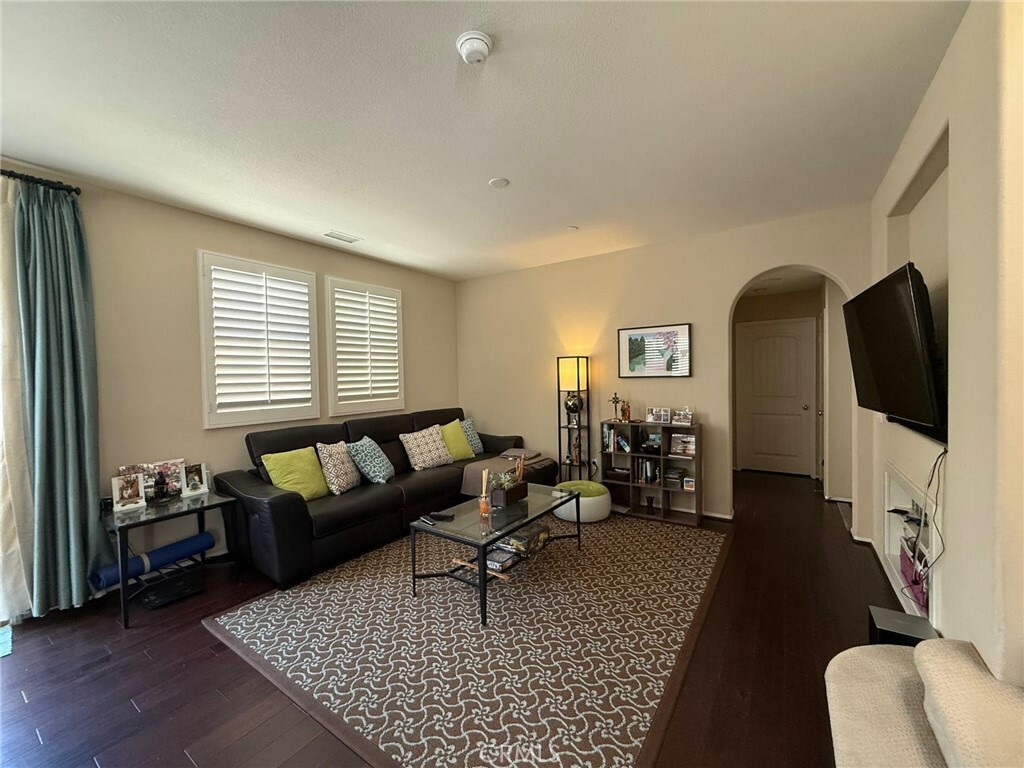 Property Photo: 20245 Pienza Lane CA 91326