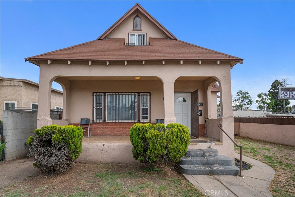 Property Photo: 1017 W 99th Street CA 90044