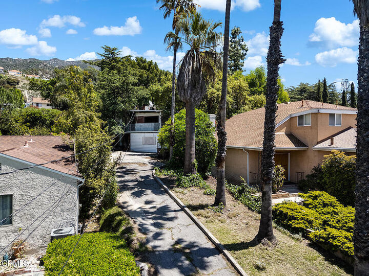 Property Photo: 3939 Santa Carlotta Street CA 91214