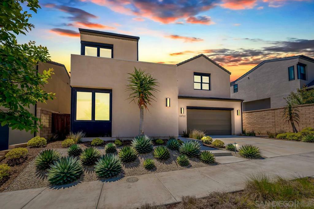 13722 Canyon Loop Trl  San Diego CA 92130 photo
