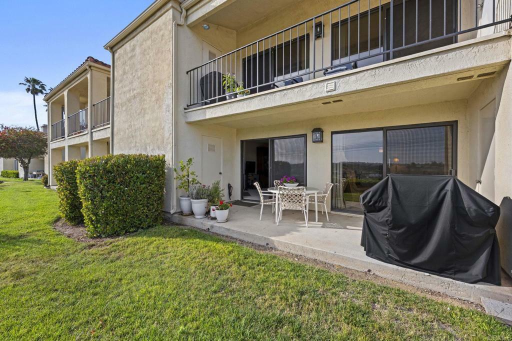 Property Photo:  3149 Vista Mar  CA 92009 