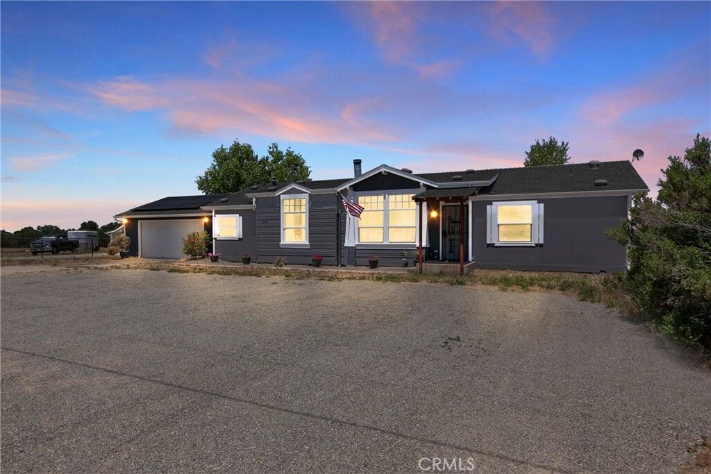 Property Photo:  6415 Merlot Lane  CA 93446 