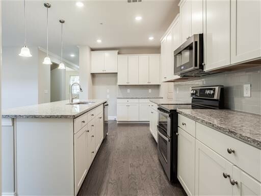 Property Photo: 161 Cape Private Cir TN 37066