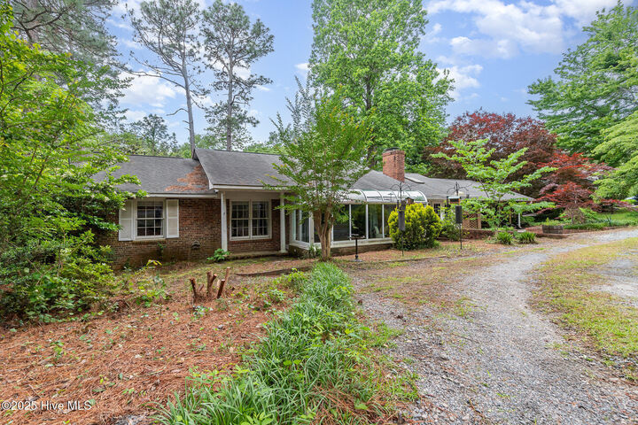 Property Photo:  306 Selkirk Trail  NC 28387 