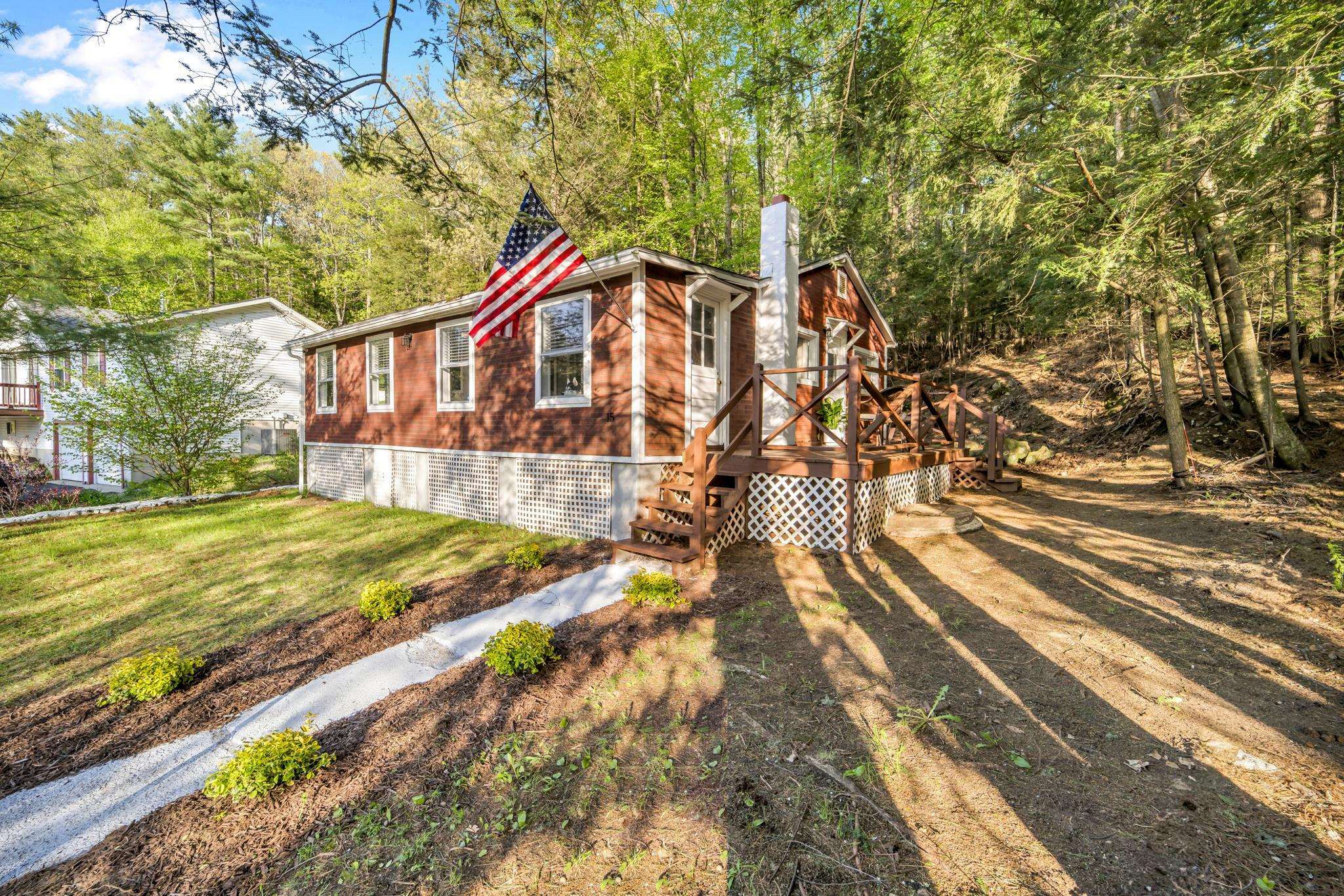 Property Photo:  15 Woodlawn Road  NH 03077 