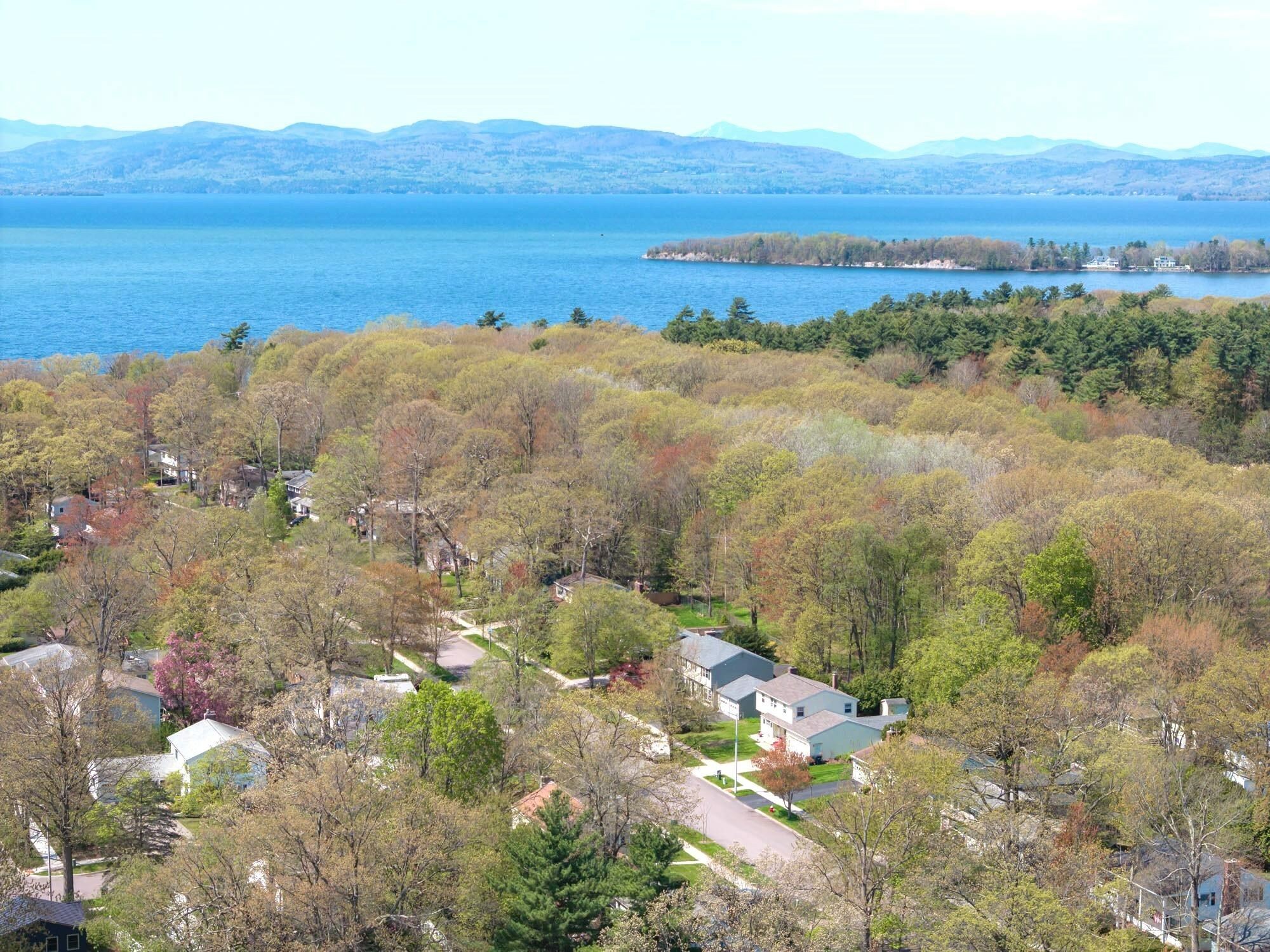 Property Photo: 120 Lakewood Parkway VT 05408