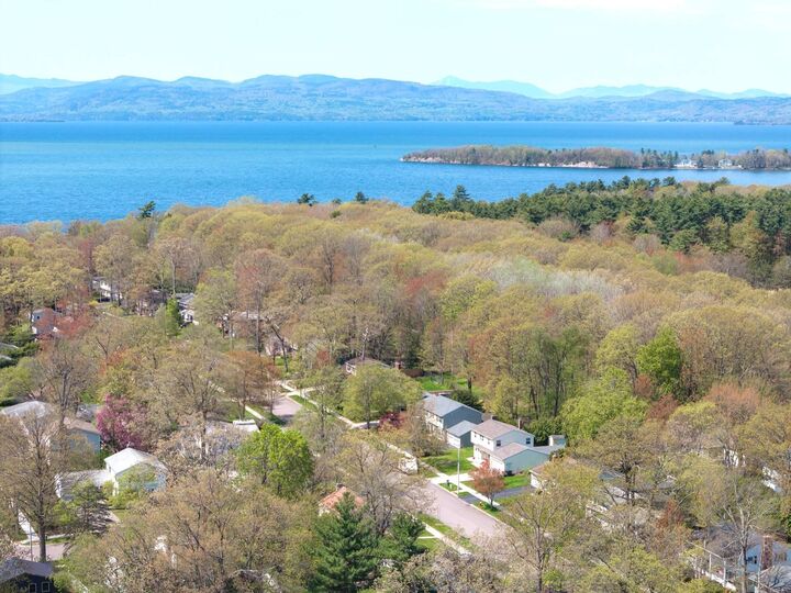 Property Photo:  120 Lakewood Parkway  VT 05408 