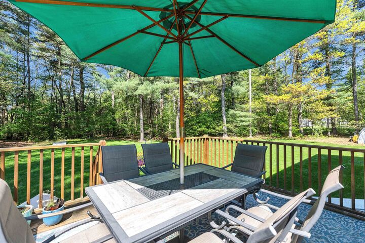 Property Photo: 3 Pondview Drive NH 03052