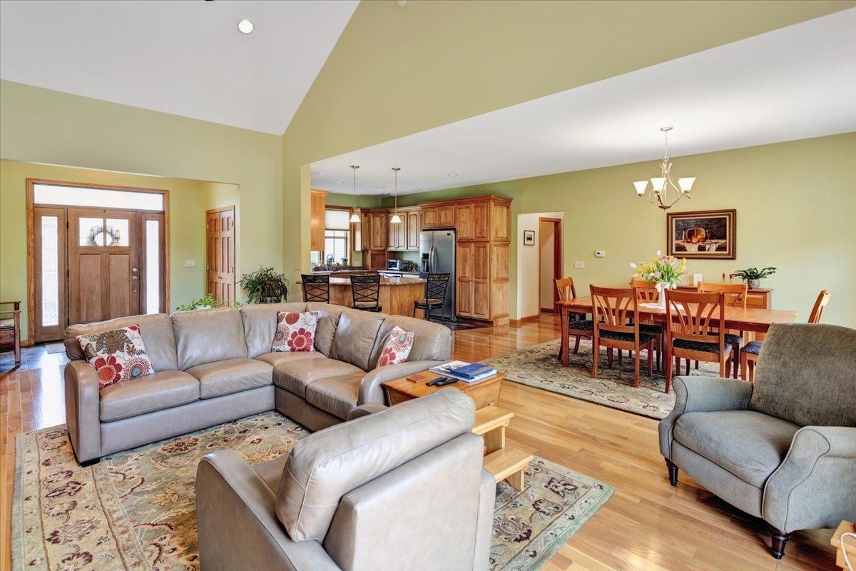Property Photo: 9 East Terrace VT 05403