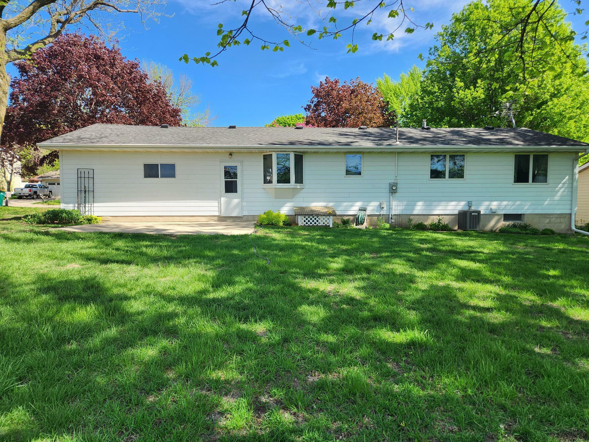 Property Photo: 1313 Southview Lane MN 56007
