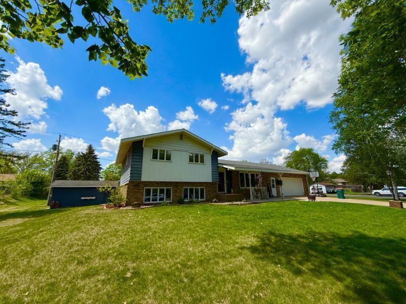 Property Photo: 725 8th Street NE MN 56479