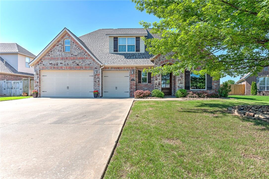 Property Photo:  4126 Willowbend Drive  AR 72758 