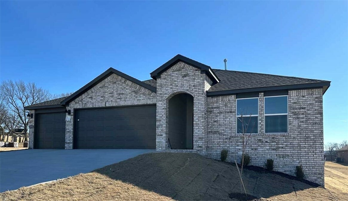 561 Crystal Drive  Prairie Grove AR 72753 photo