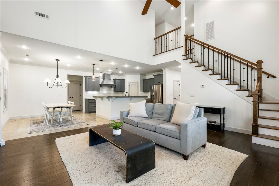 Property Photo: 2205 NW Small Oaks Street AR 72712