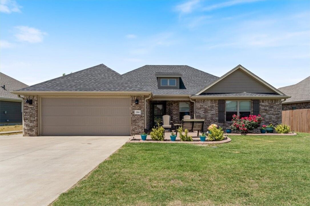 Property Photo:  2204 N Kathryn Lane  AR 72761 