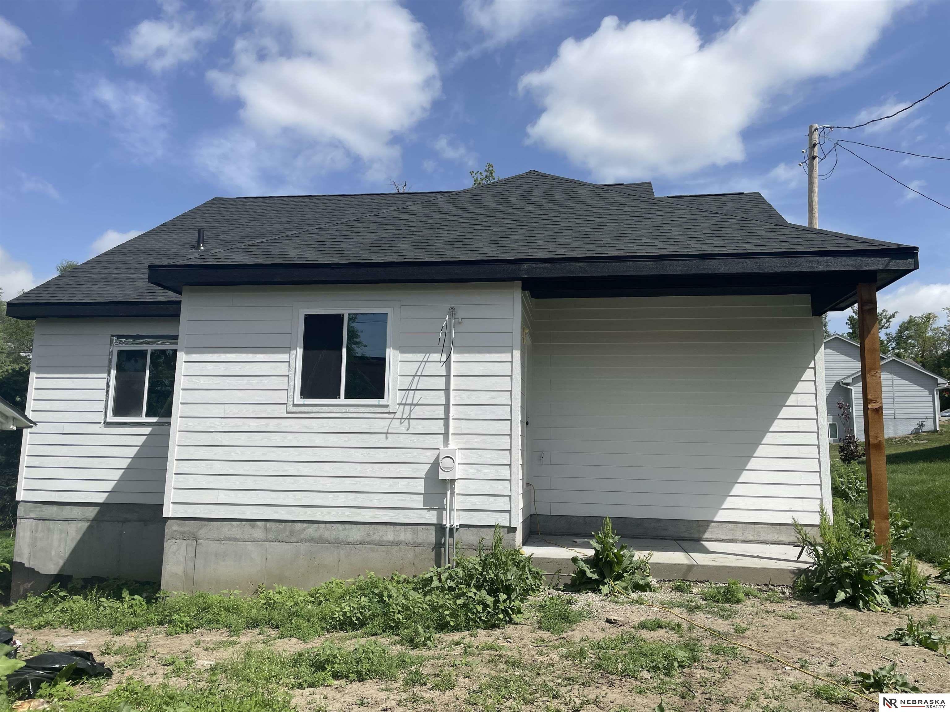 Property Photo: 3309 Ohio Street NE 68111