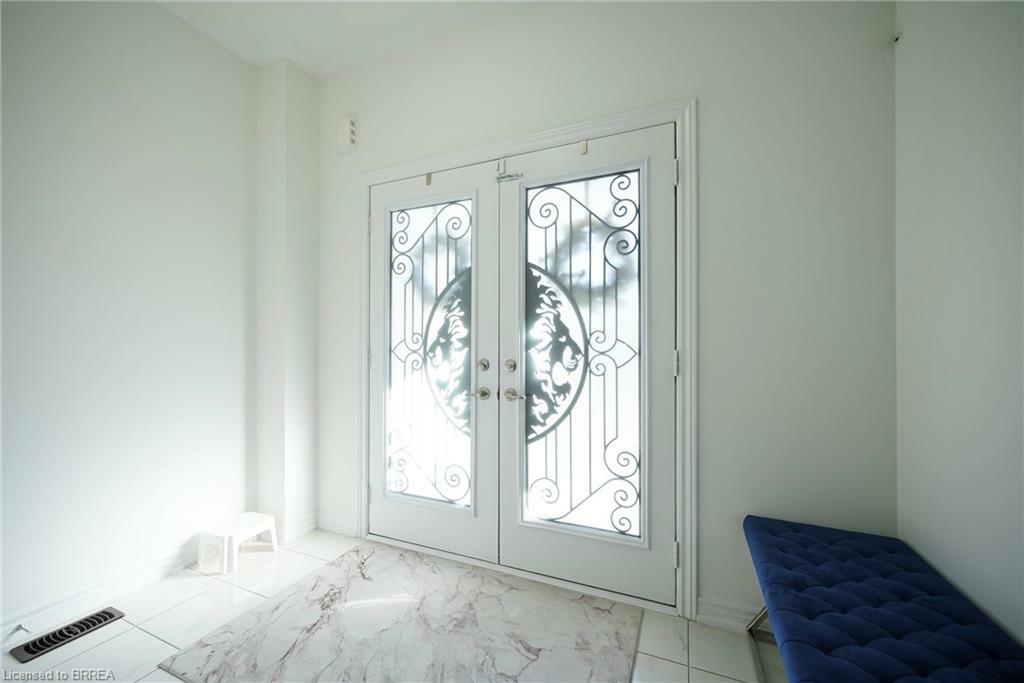 Property Photo: 4 Sleeth Street ON N3S 7V4