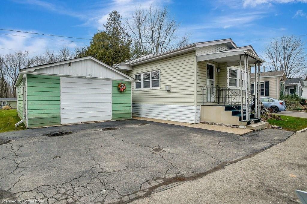 Property Photo: 12 Macpherson Crescent ON N0B 2J0