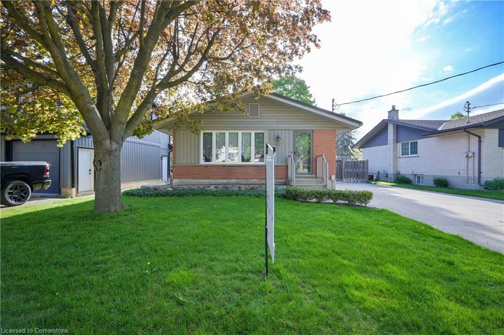 Property Photo:  67 Ruskview Road  ON N2M 4S1 