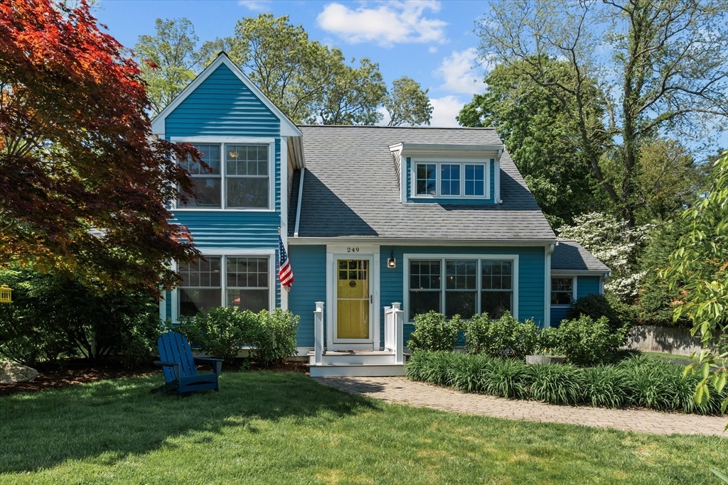 249 Beechwood St  Cohasset MA 02025 photo