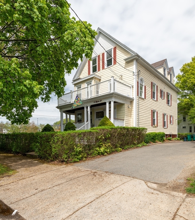 Property Photo:  27 Stephen St  MA 01902 