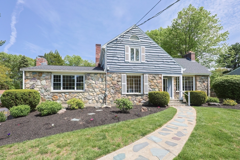 Property Photo: 652 Neponset St MA 02062