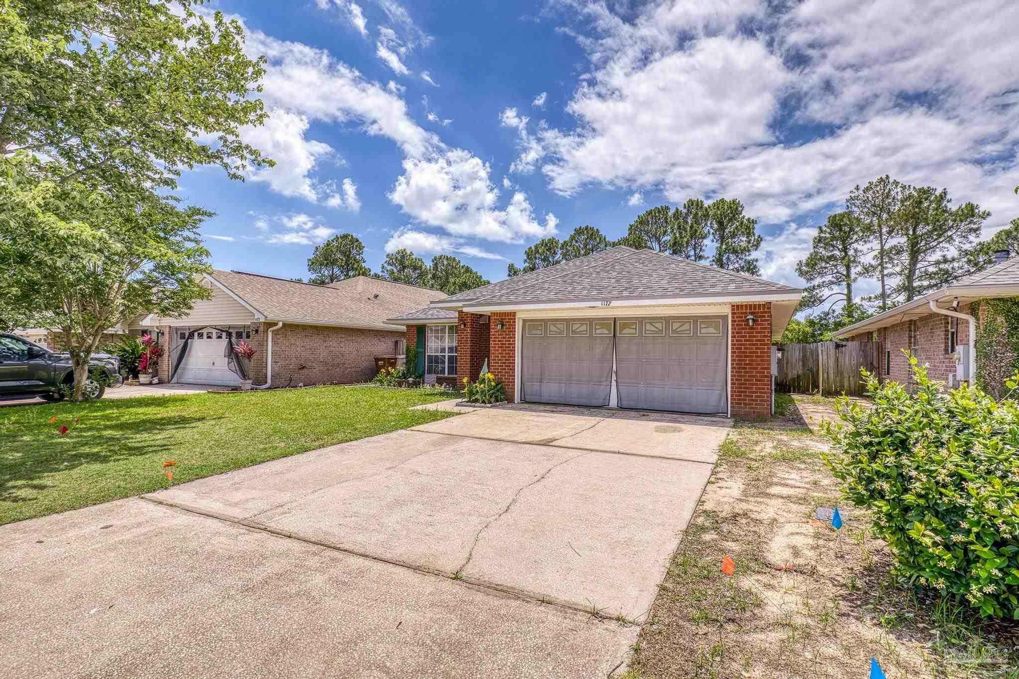 Property Photo: 1177 Sterling Point Pl FL 32563