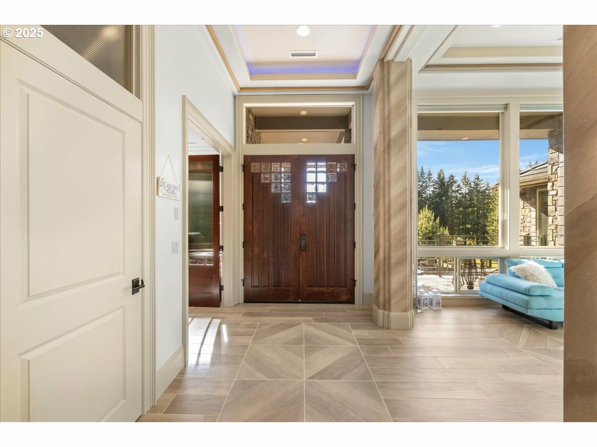 Property Photo: 25003 NW 4th Ct WA 98642