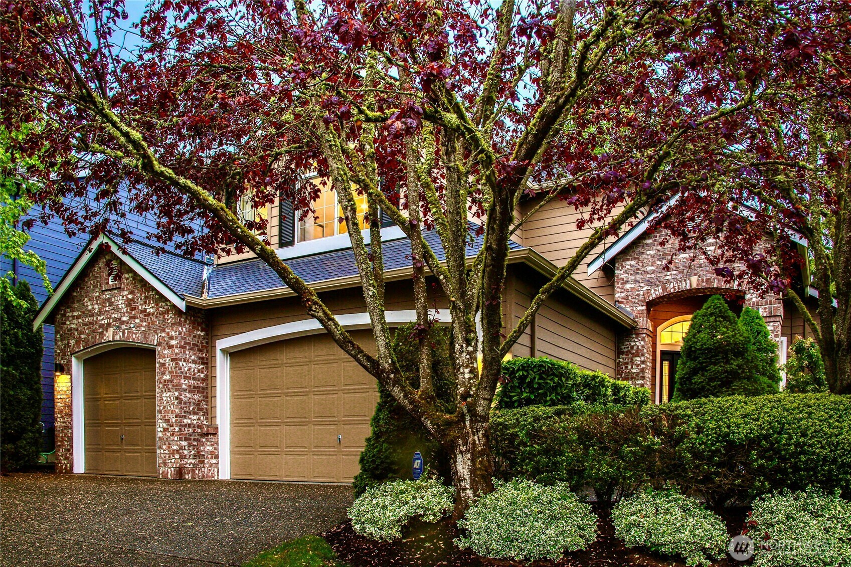 Property Photo: 1003 272nd Place SE WA 98075