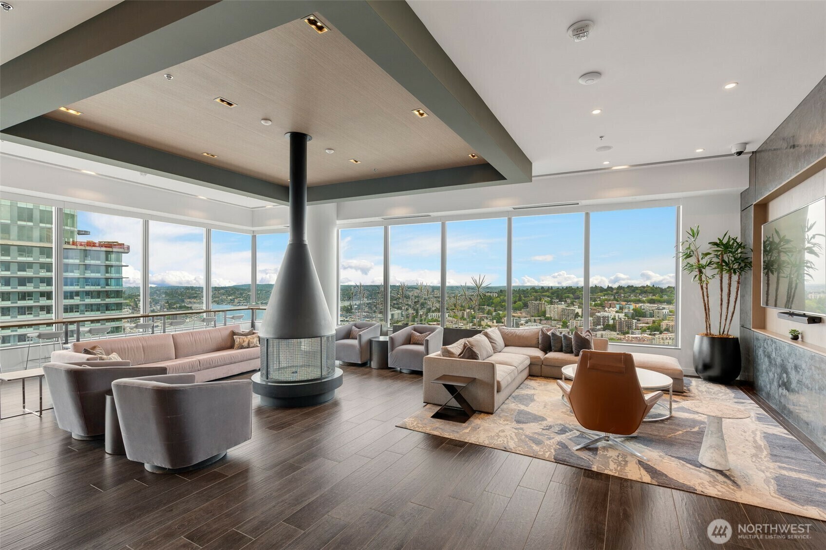Property Photo: 1808 Minor Avenue 301 WA 98101