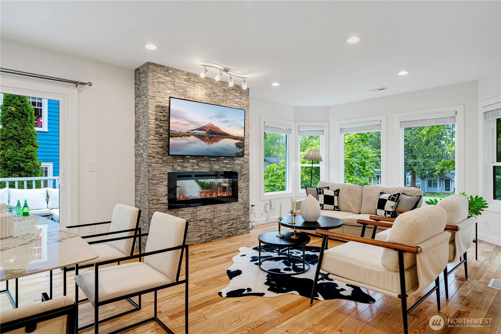 Property Photo: 2333 NE 94th Street WA 98115