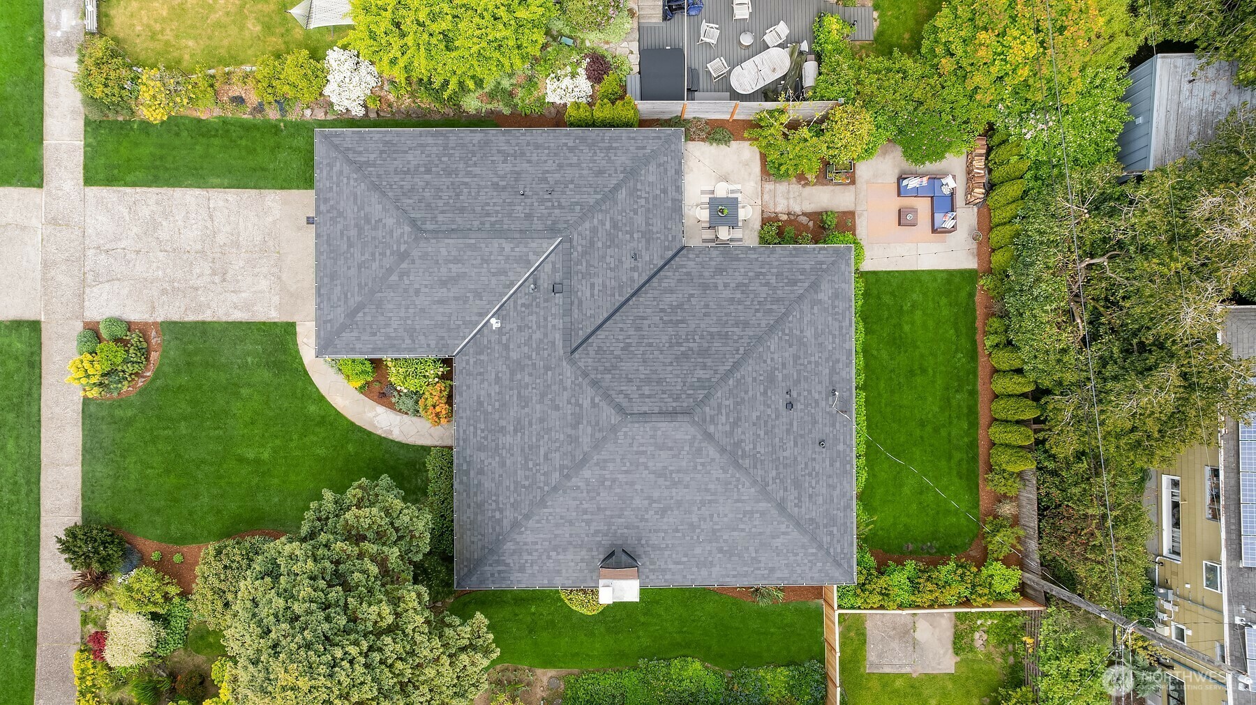 Property Photo: 10514 9th Avenue NW WA 98177