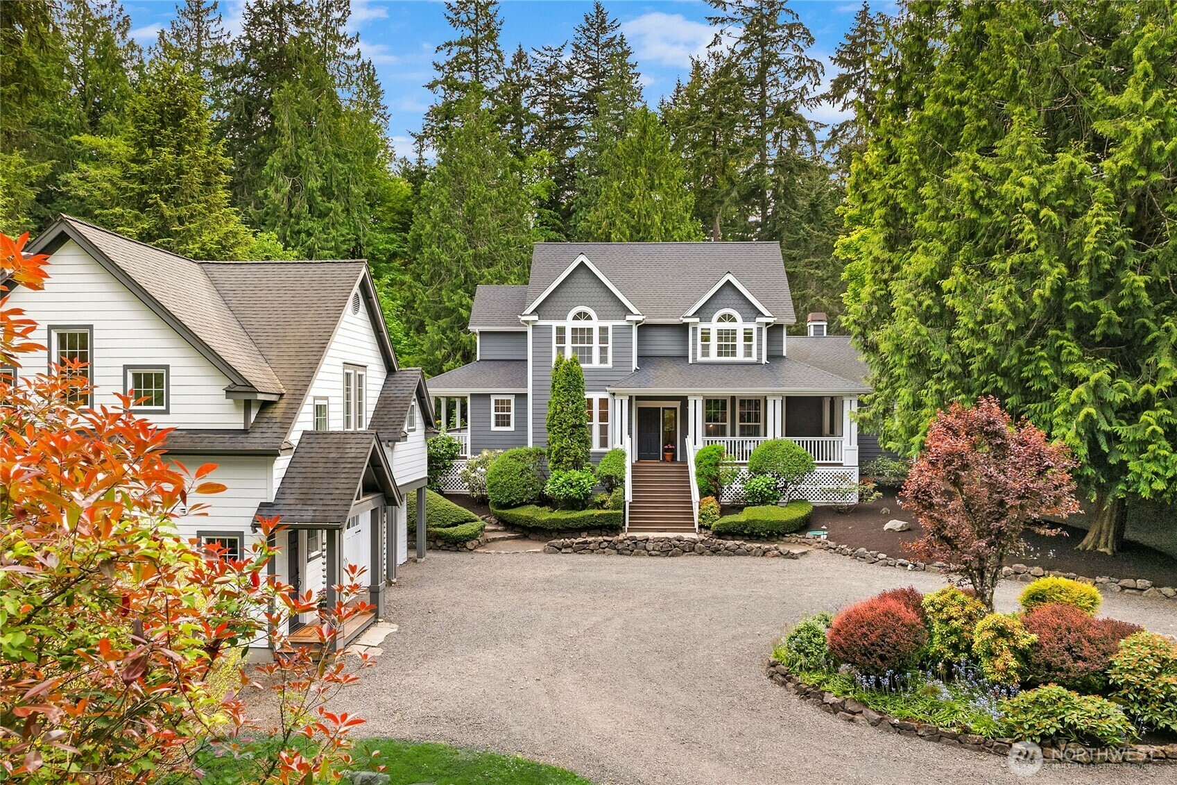 Property Photo: 10259 & 10261 NE Sunrise Place WA 98110