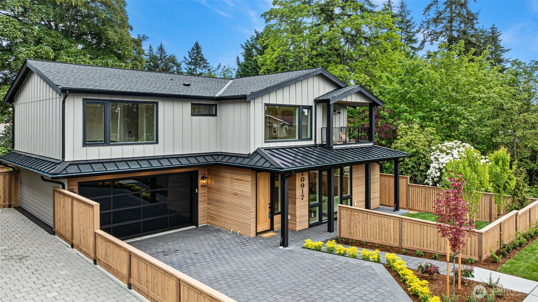 Property Photo: 10917 NE 59th Street WA 98033