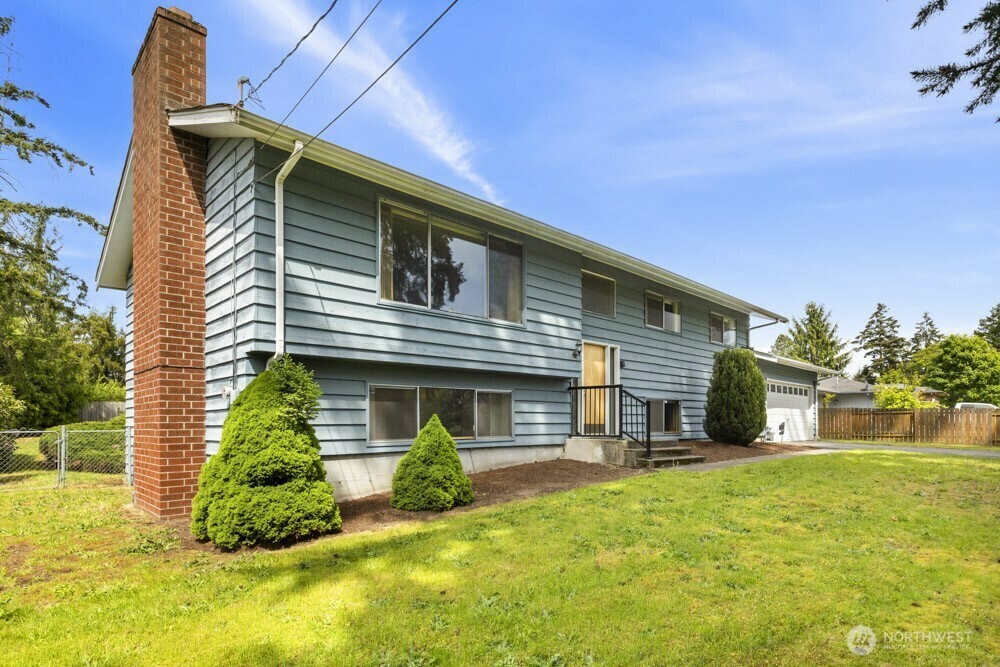 Property Photo: 510 SW 368th Street WA 98023