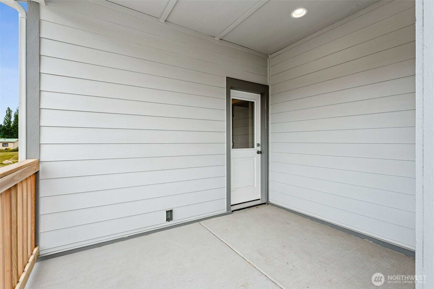 Property Photo: 11 E Compass Lane WA 98524