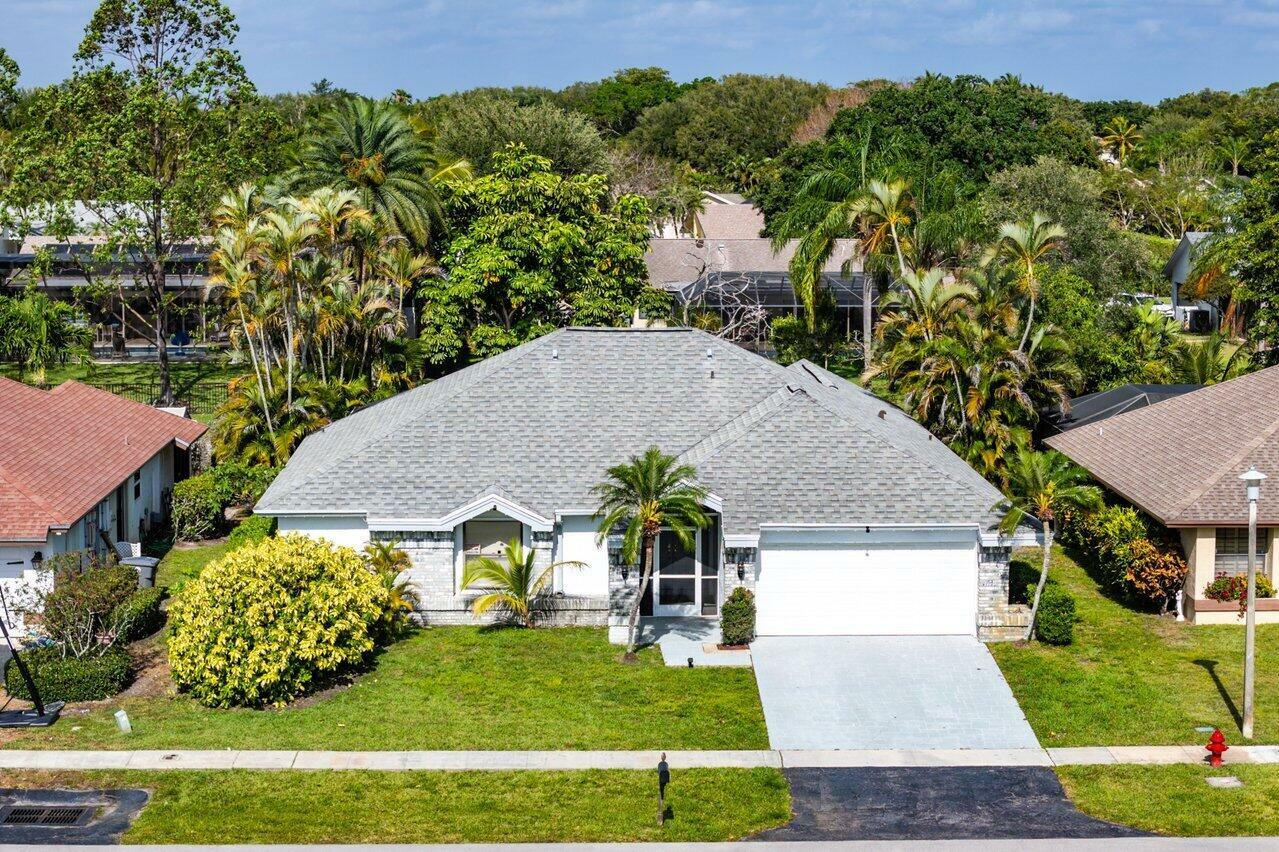 Property Photo: 18320 181st Circle S FL 33498