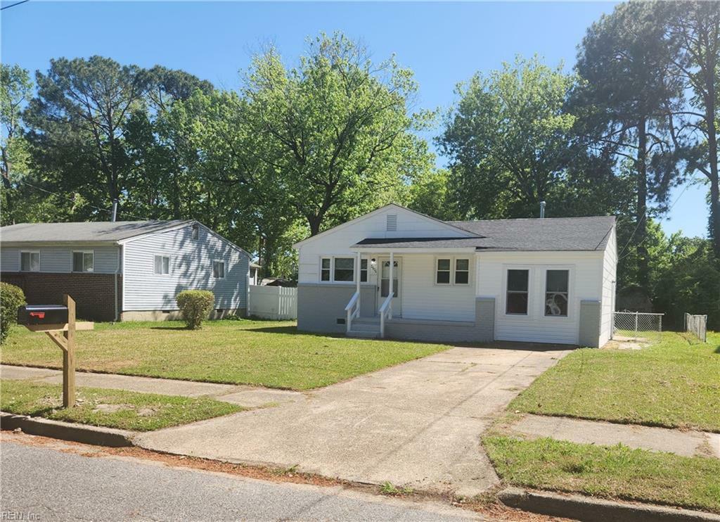 Property Photo: 2806 Halsey St VA 23324